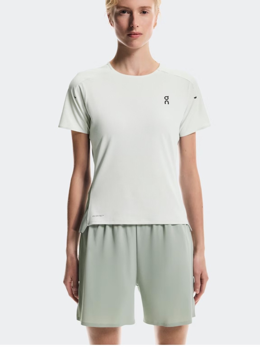 On Cloud Running 5” Performance Shorts Women’s Medium